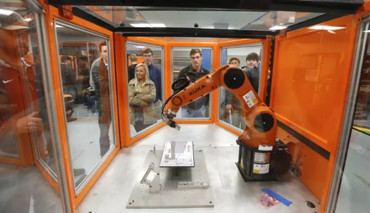 Worlds of Work extends job opportunities for high school students